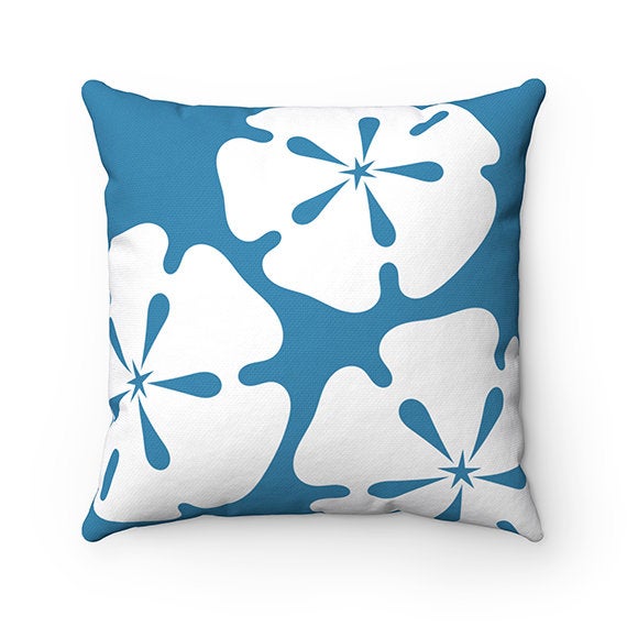 Beach House Decor, Throw Pillow Cover, Sand Dollar Pillow, Beach Cottage Accent Pillow, Blue  Pillow, Beach Themed Home Decor - PIL125